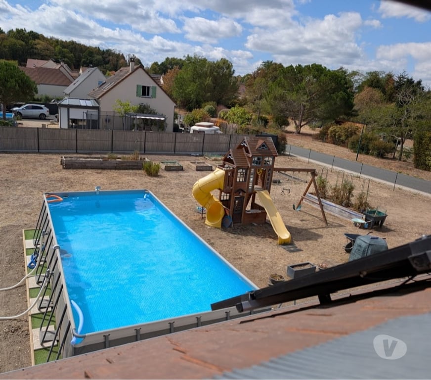 Vente Maison Loiret Vienne en Val - 45510 - Photos Vivastreet Maison 2009 - 160 m2 - 5 ch - Terrain 1065 m2 - Piscine
