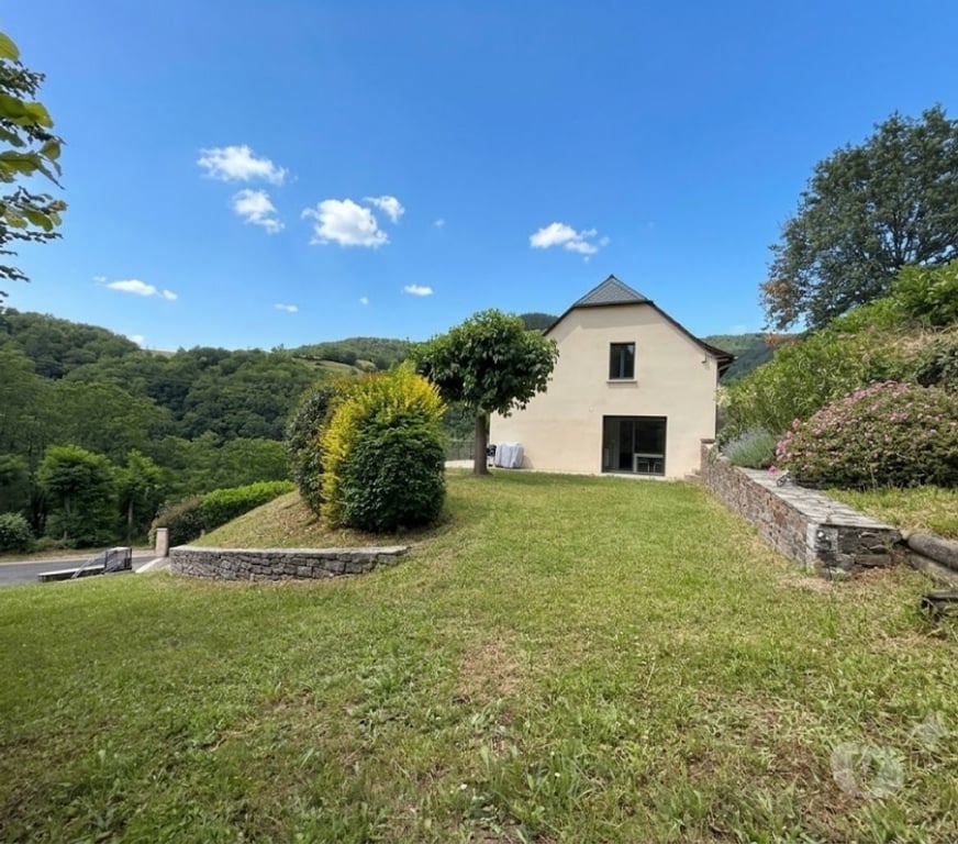 Vente Maison Aveyron Entraygues sur Truyere - 12140 - Photos Vivastreet 🏡 Grande maison familiale + Terrain constructible