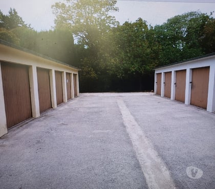 Location parking & garage Hyeres Var - Photos Vivastreet Loue Garage Hyères