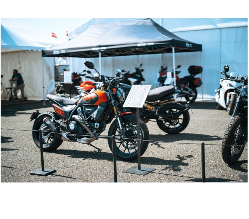 Spectacles Sarthe Le Mans - Photos Vivastreet 2 billets pour la Foire du Mans 2026