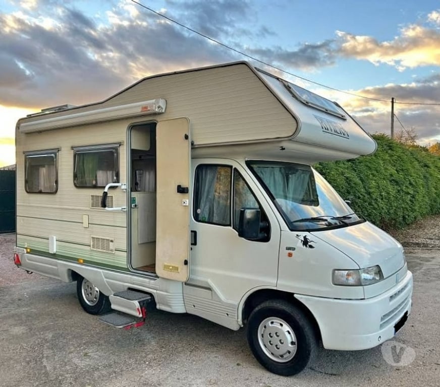 Autre Véhicules Occasion Val-d'Oise Argenteuil - 95100 - Photos Vivastreet Camping-car Fiat Ducato RIVERA Capuchina