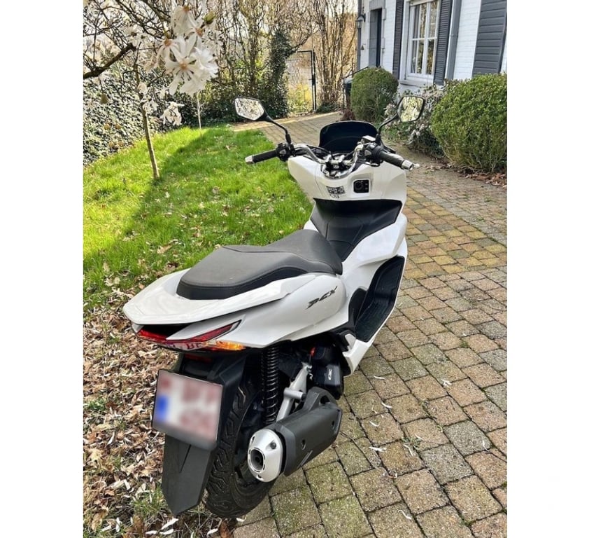 Scooter occasion Val-d'Oise Argenteuil - 95100 - Photos Vivastreet HONDA PCX 125abs