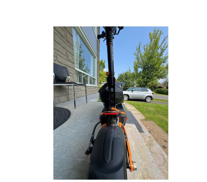 Matériel de sport Val-d'Oise Argenteuil - 95100 - Photos Vivastreet Scooter électrique avec casque gratuit