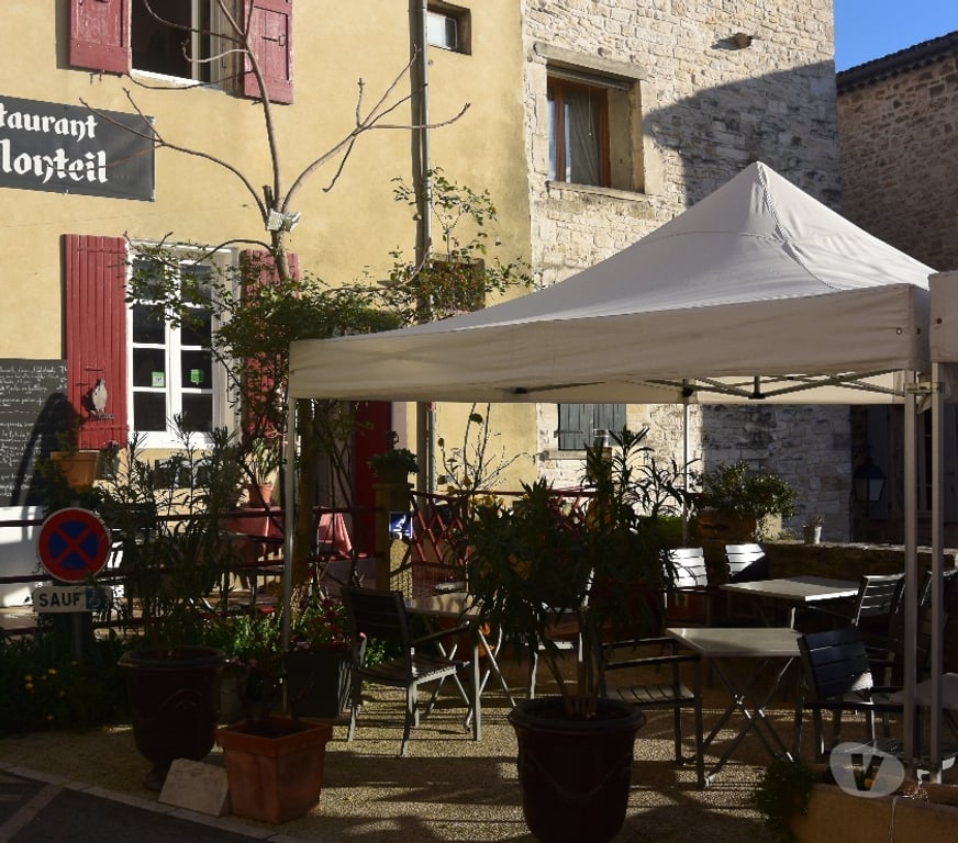 Fond de Commerce a vendre Gard Barjac - 30430 - Photos Vivastreet restaurant et murs plus appartement 120m²