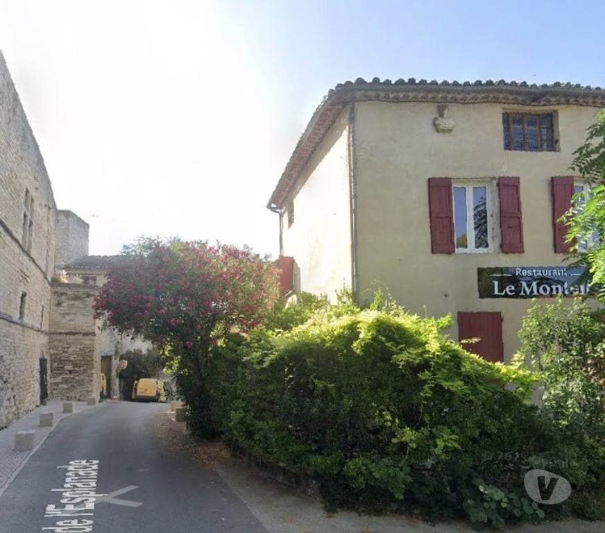 Fond de Commerce a vendre Gard Barjac - 30430 - Photos Vivastreet restaurant et murs plus appartement 120m²