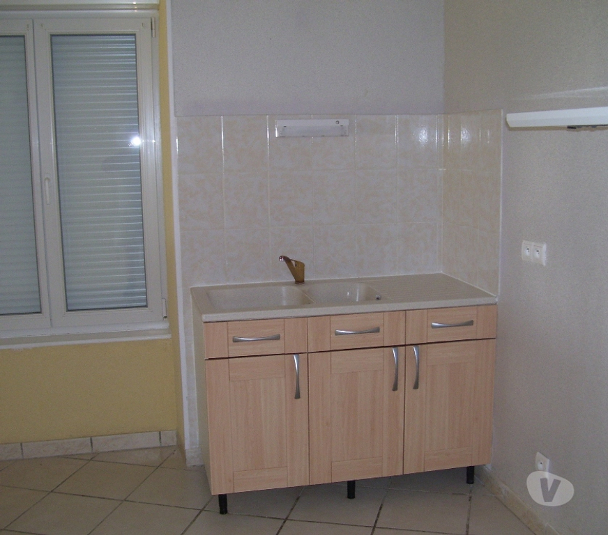 Location appartement Meuse Chattancourt - 55100 - Photos Vivastreet Logement F3 avec Auvent-plus garage-Parking et Espace privé