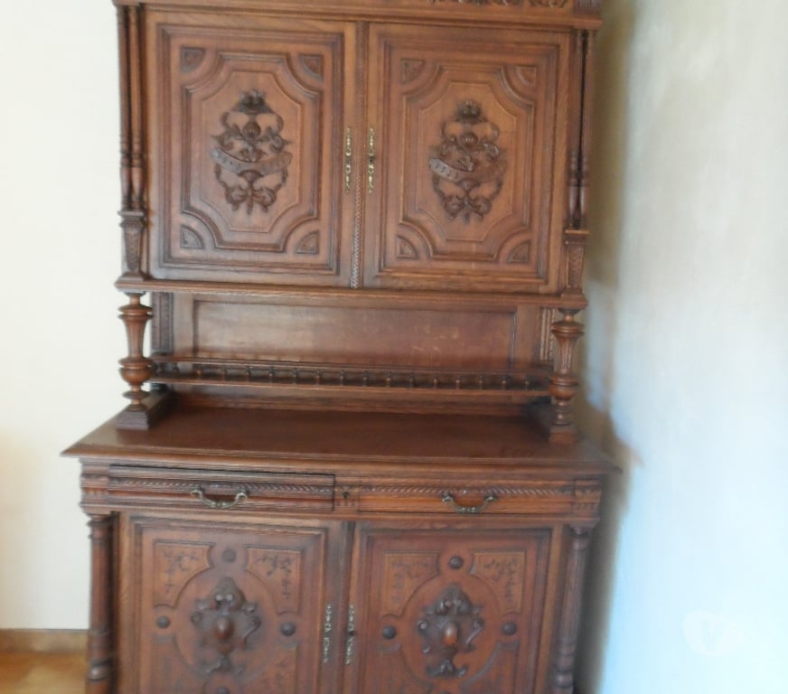 Ameublement & art de la table Puy-de-Dôme Chapdes Beaufort - 63230 - Photos Vivastreet Meuble de salle a manger (signer)