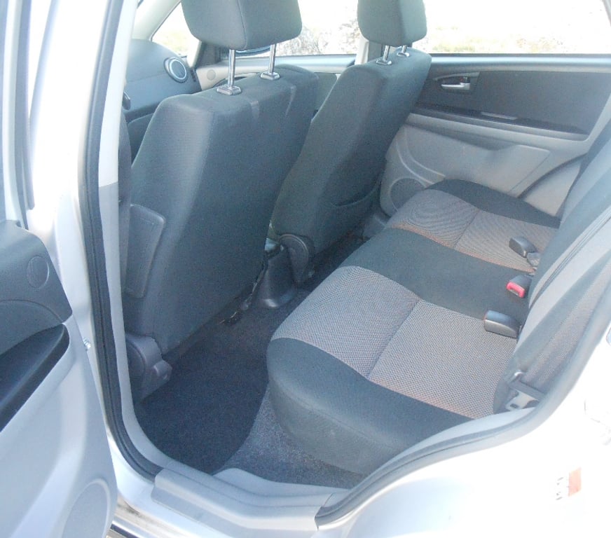 Voiture d'occasion Aisne Artonges - 02330 - Photos Vivastreet peugeot 5008 1.6 hdi 7 place