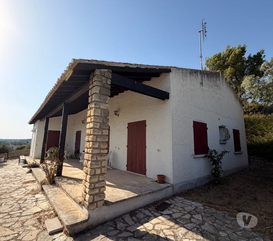 Vente Maison Gard Beaucaire - 30300 - Photos Vivastreet Maison sur jardin avec vue et sa dépendance.