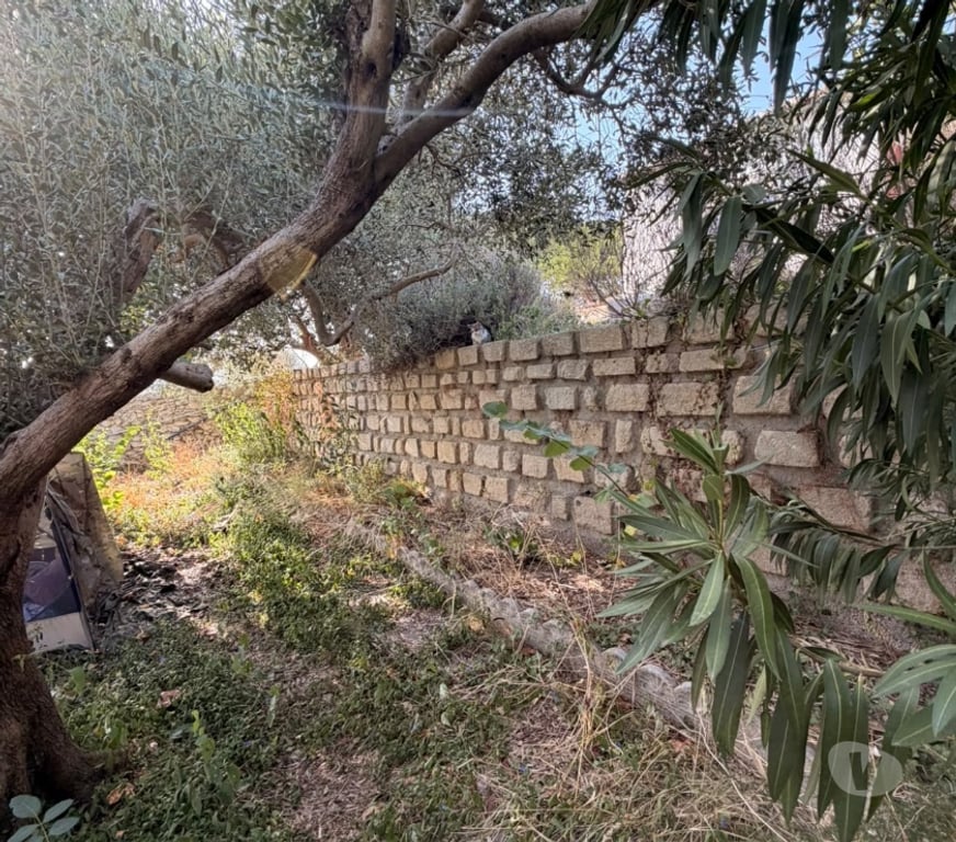 Vente Maison Gard Beaucaire - 30300 - Photos Vivastreet Maison sur jardin avec vue et sa dépendance.