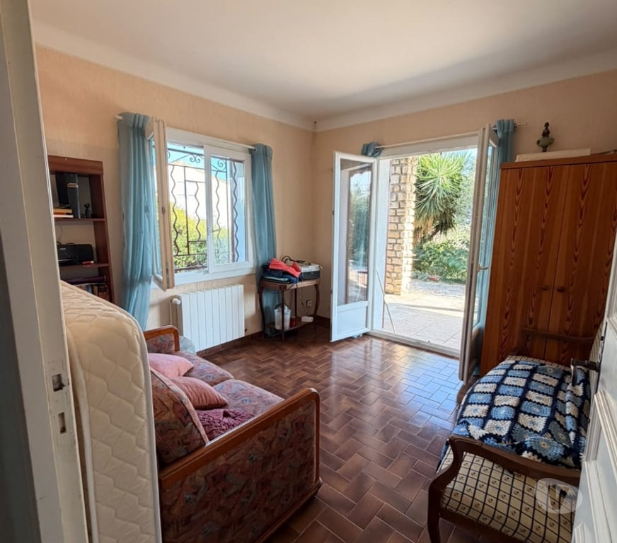 Vente Maison Gard Beaucaire - 30300 - Photos Vivastreet Maison sur jardin avec vue et sa dépendance.
