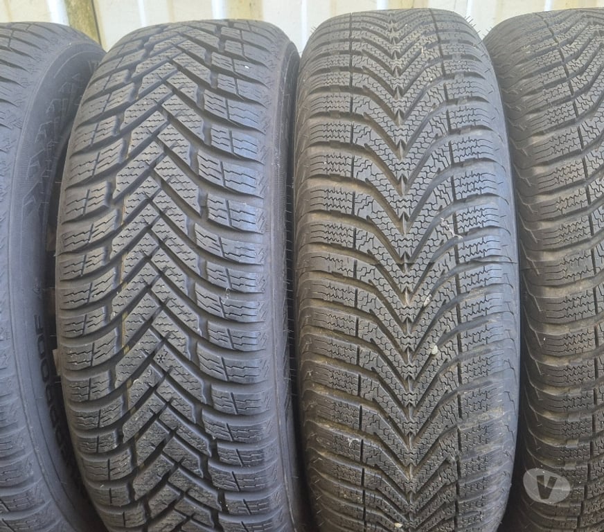 Pièces et services auto Loire St Etienne - Photos Vivastreet 4 roues hiver Peugeot ou Citroen 175 65 14 82T