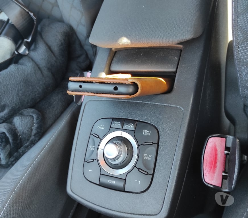 Voiture d'occasion Hérault Sete - 34200 - Photos Vivastreet vends scénic renault