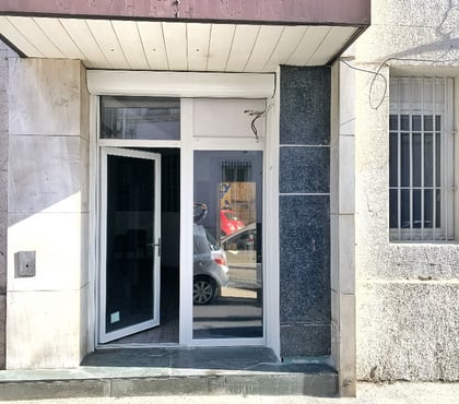 vente, location de bureaux Marseille Marseille - Photos Vivastreet Local Bureau 46 m² avec vitrine – Timone Bail