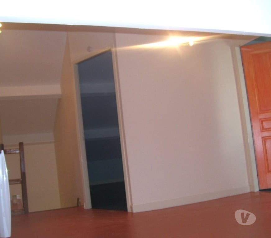 Location appartement Meuse Chattancourt - 55100 - Photos Vivastreet Maison-Appartement T6 avec une cour,un Auvent,Garage