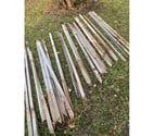Bievres - Essonne — Piquets en fer en L de clôture