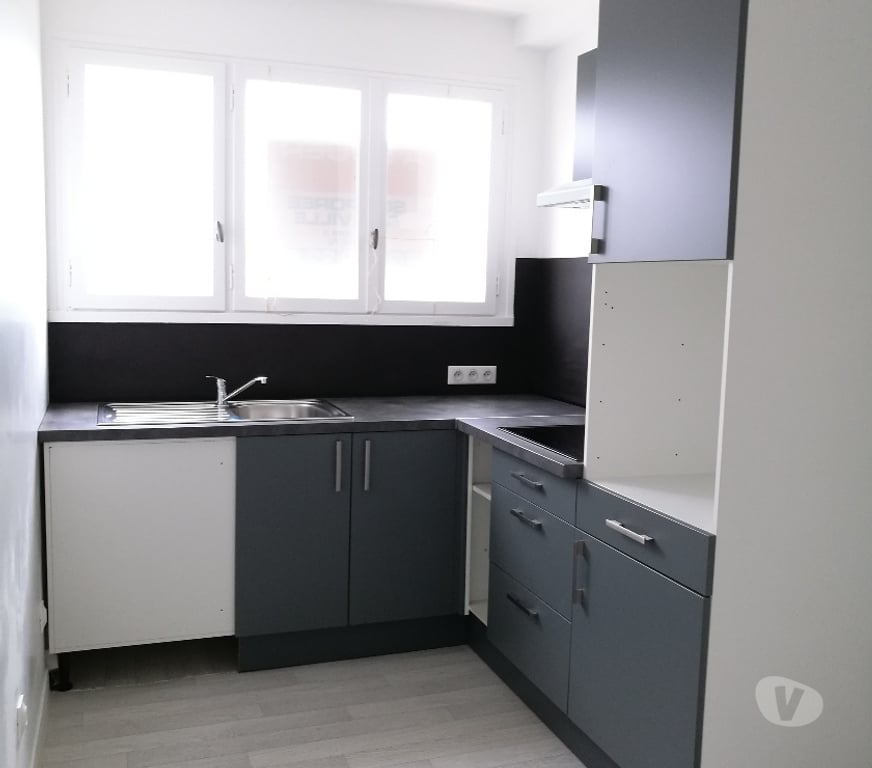 Location appartement Calvados Herouville St Clair - 14200 - Photos Vivastreet 798 euros charges comprises 67m3 4 pièces étage 3