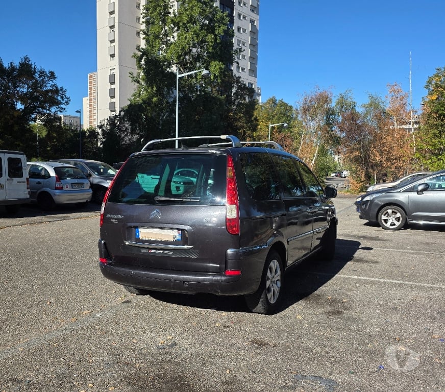 Voiture d'occasion Rhône Venissieux - 69200 - Photos Vivastreet A vendre C8 CITROËN