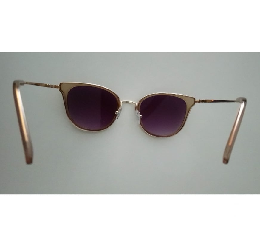 Accessoires - Bagagerie Seine-Saint-Denis La Courneuve - 93120 - Photos Vivastreet Lunette de soleil
