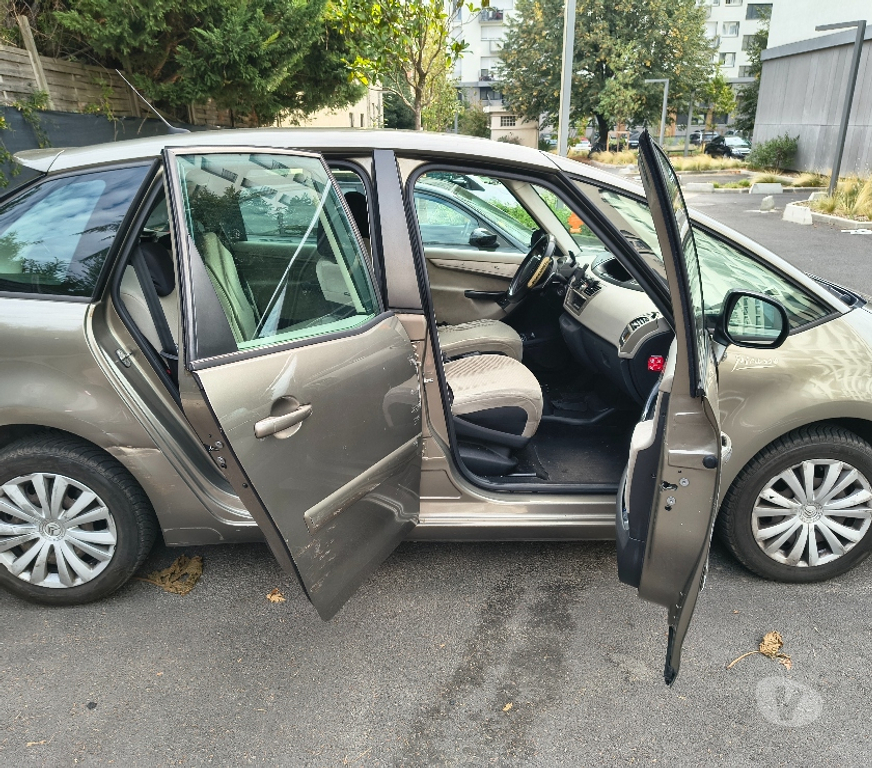 Voiture d'occasion Hauts-de-Seine Bagneux - 92220 - Photos Vivastreet À vendre C4 Citroën Picasso boîte automatique