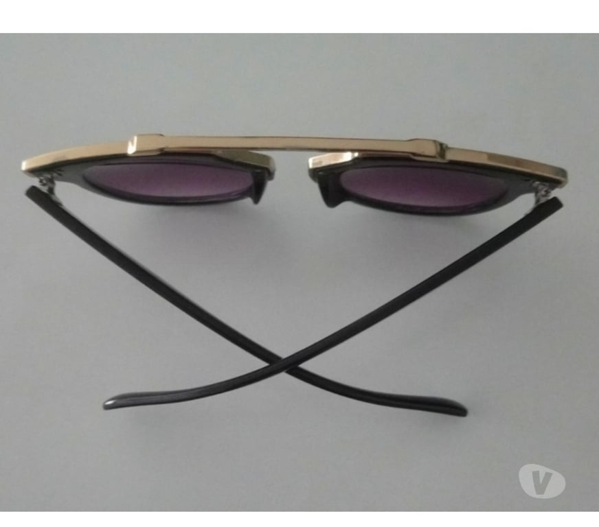 Accessoires - Bagagerie Seine-Saint-Denis La Courneuve - 93120 - Photos Vivastreet Lunette de soleil unisexe