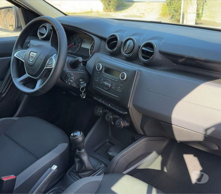 Voiture d'occasion Gard Nimes - Photos Vivastreet DUSTER Blanc 1.0 ECO-G 100ch Essentiel 4x2 en TBE de 2020 -