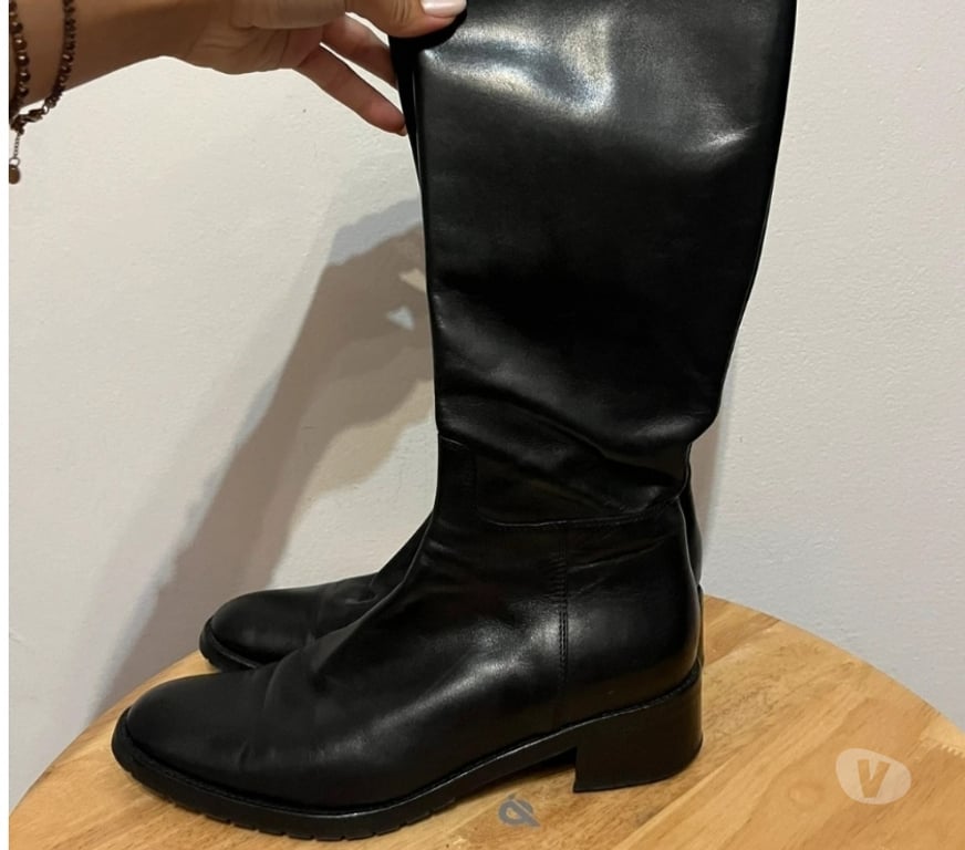 Chaussures Bouches-du-Rhône Aix en Provence - Photos Vivastreet Bottes hautes en cuir noir Made in Italy - Pointure 38,5