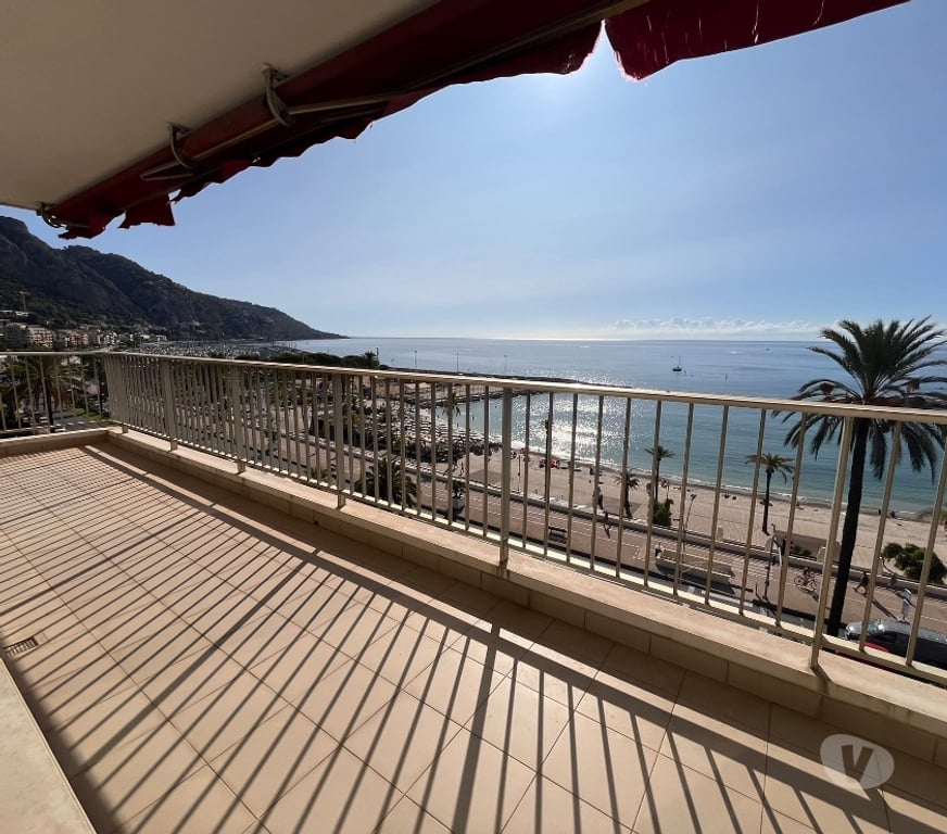 Appartements à vendre Alpes-Maritimes Menton - 06500 - Photos Vivastreet Menton, appartement face à la mer avec terrasse