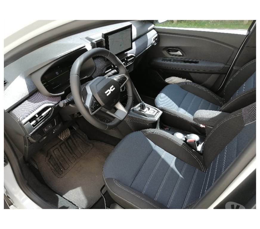 Voiture d'occasion Val-d'Oise Montigny les Cormeilles - 95370 - Photos Vivastreet Sandéro Journey GPL Auto
