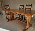 Achy - Oise — Vends table salle à manger + 6 chaises en bois massif
