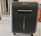 St Laurent du Var - Alpes-Maritimes — A vendre broyeuse papiers