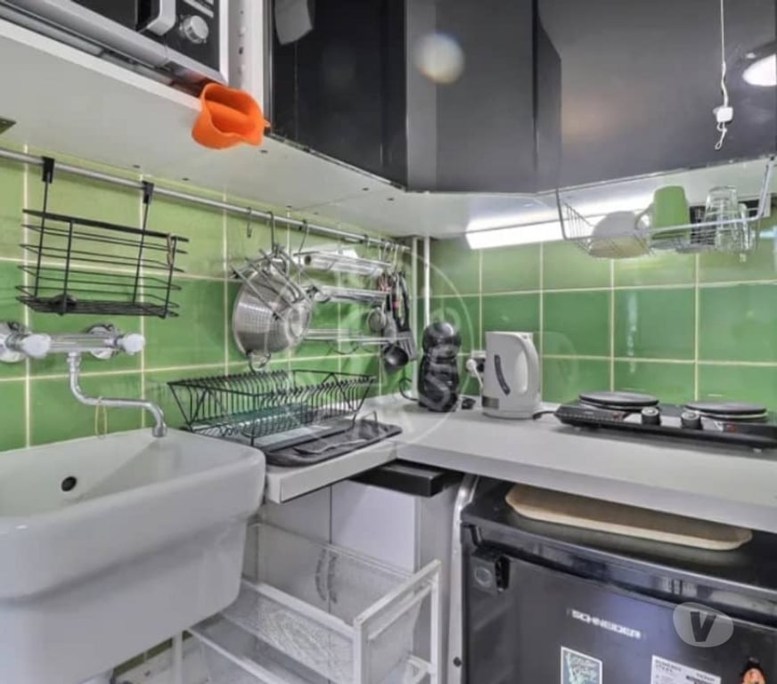 Appartements à vendre Paris Paris 20ème ardt - 75020 - Photos Vivastreet À vendre Studio lumineux 16m² avec Balcon, Paris 20ème