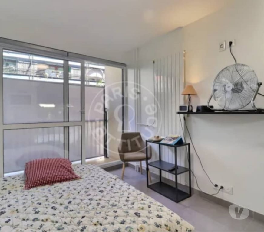 Appartements à vendre Paris Paris 20ème ardt - 75020 - Photos Vivastreet À vendre Studio lumineux 16m² avec Balcon, Paris 20ème