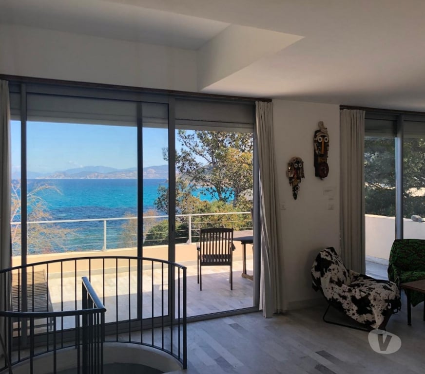 location saisonniere Haute-Corse Monticello - 20220 - Photos Vivastreet Maison les pieds dans l'eau