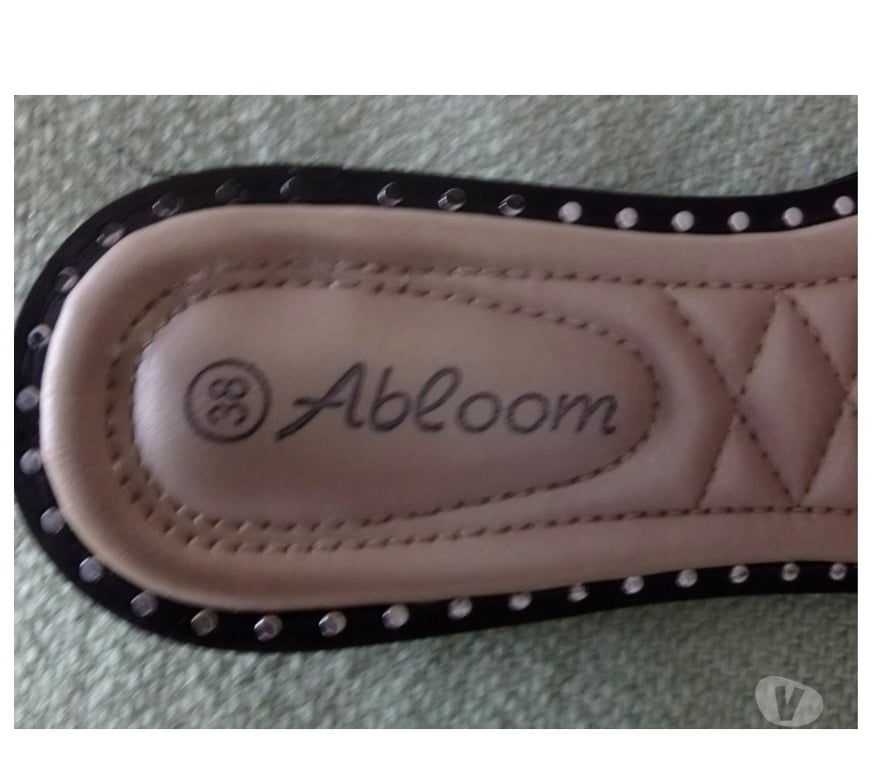 Chaussures Seine-Saint-Denis La Courneuve - 93120 - Photos Vivastreet Claquettes Confort Femme