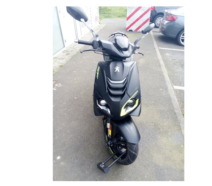 Scooter occasion Pas-de-Calais Henin Beaumont - 62110 - Photos Vivastreet Scooter Peugeot Speedfight 4 black darkside 4 temps