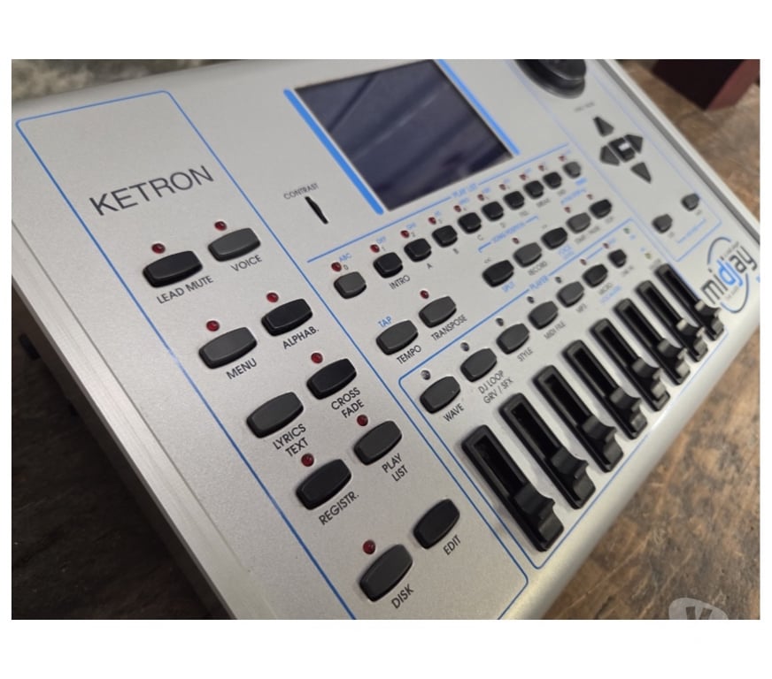 Instruments de musique Bas-Rhin Mommenheim - 67670 - Photos Vivastreet KETRON MIDJAYplus-Expand arrang lecteur SMF+MP3+HD