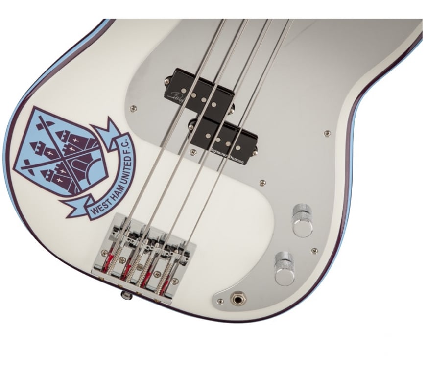 Instruments de musique Bas-Rhin Mommenheim - 67670 - Photos Vivastreet Fender Steve Harris P-Bass - 4 cordes + housse
