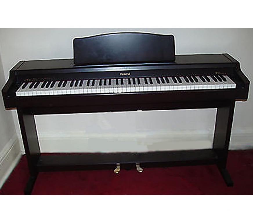 Instruments de musique Bas-Rhin Mommenheim - 67670 - Photos Vivastreet ROLAND HP137R - piano numérique touché lourd