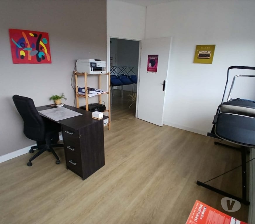 bureaux locaux Pyrénées-Orientales Perpignan - Photos Vivastreet rond point des baléares, beau local 50 m2, à louer.