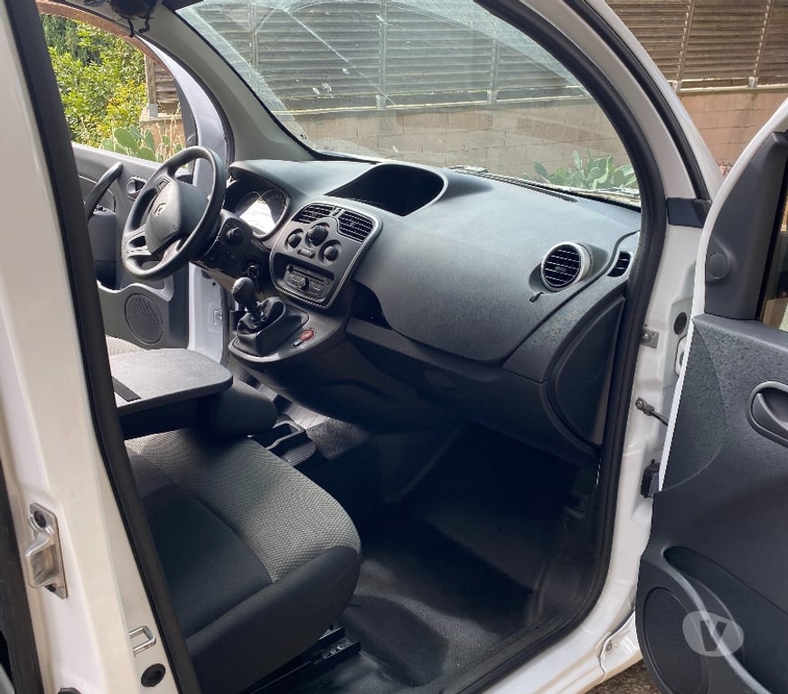 Voiture d'occasion Var Toulon - Photos Vivastreet KANGOO EXPRESS 2 PHASE 2 1.5 95 CV DCI BLUE GRAND CONFORT