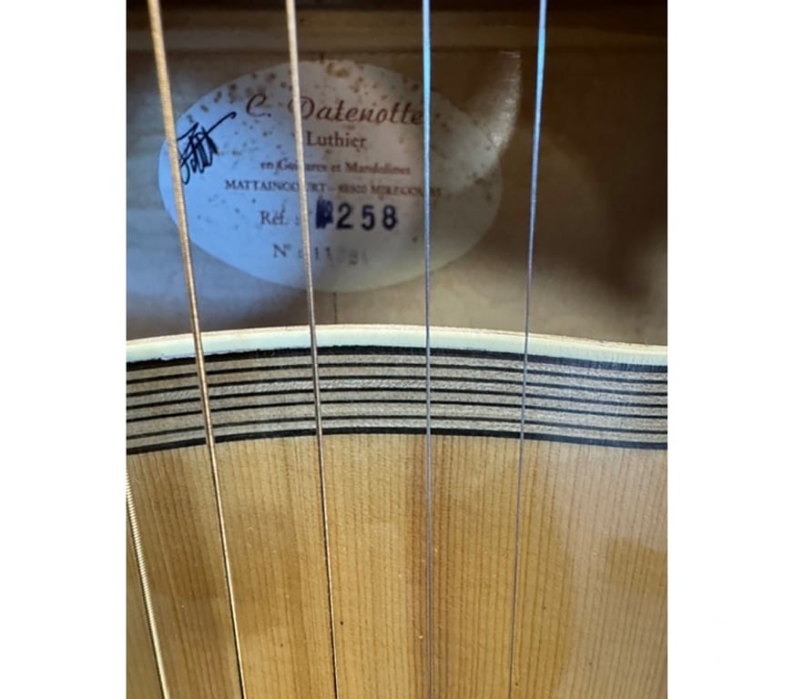 Instruments de musique Bas-Rhin Mommenheim - 67670 - Photos Vivastreet PATENOTE 258 - Guitare Manouche - grande bouche