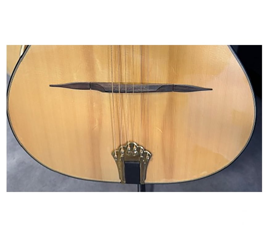 Instruments de musique Bas-Rhin Mommenheim - 67670 - Photos Vivastreet PATENOTE 258 - Guitare Manouche - grande bouche