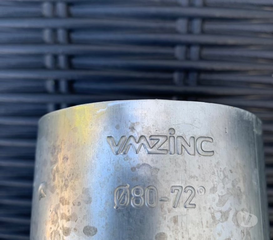  Essonne Bievres - 91570 - Photos Vivastreet Coude en zinc cylindrique cintré 72 diamètre 80 mm VMZINC