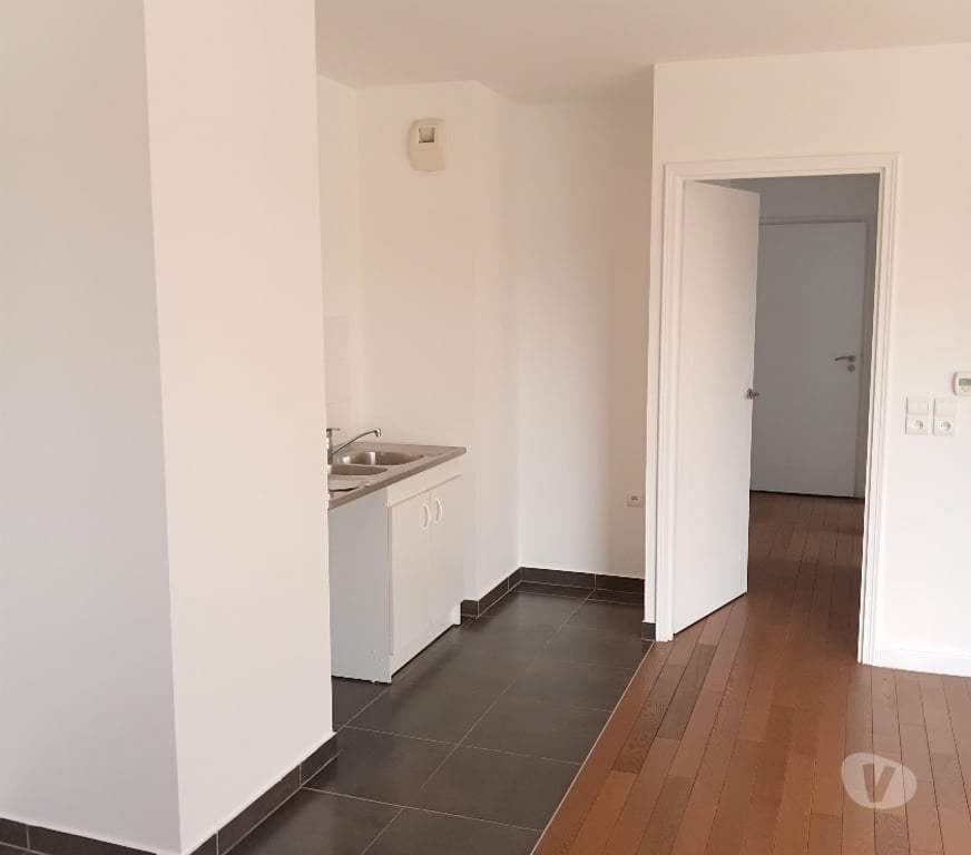 Appartements à vendre Val-de-Marne Villejuif - 94800 - Photos Vivastreet Villejuif 3 pièces 65 m² dernier étage + parking