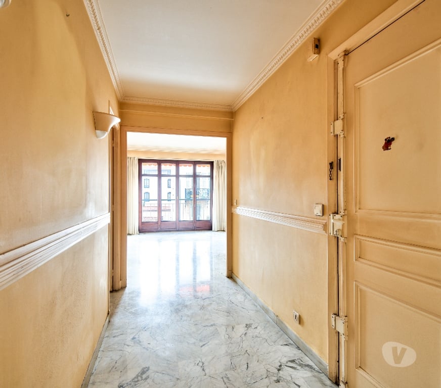 Appartements à vendre Alpes-Maritimes Nice - Photos Vivastreet Appartement T3 Traversant