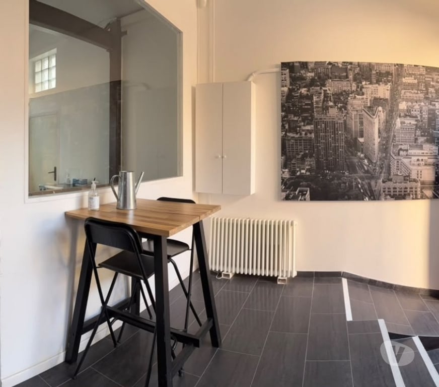 bureaux locaux Hauts-de-Seine Vanves - 92170 - Photos Vivastreet Local Commercial & Bureaux 153m² Vanves-Porte de Versailles