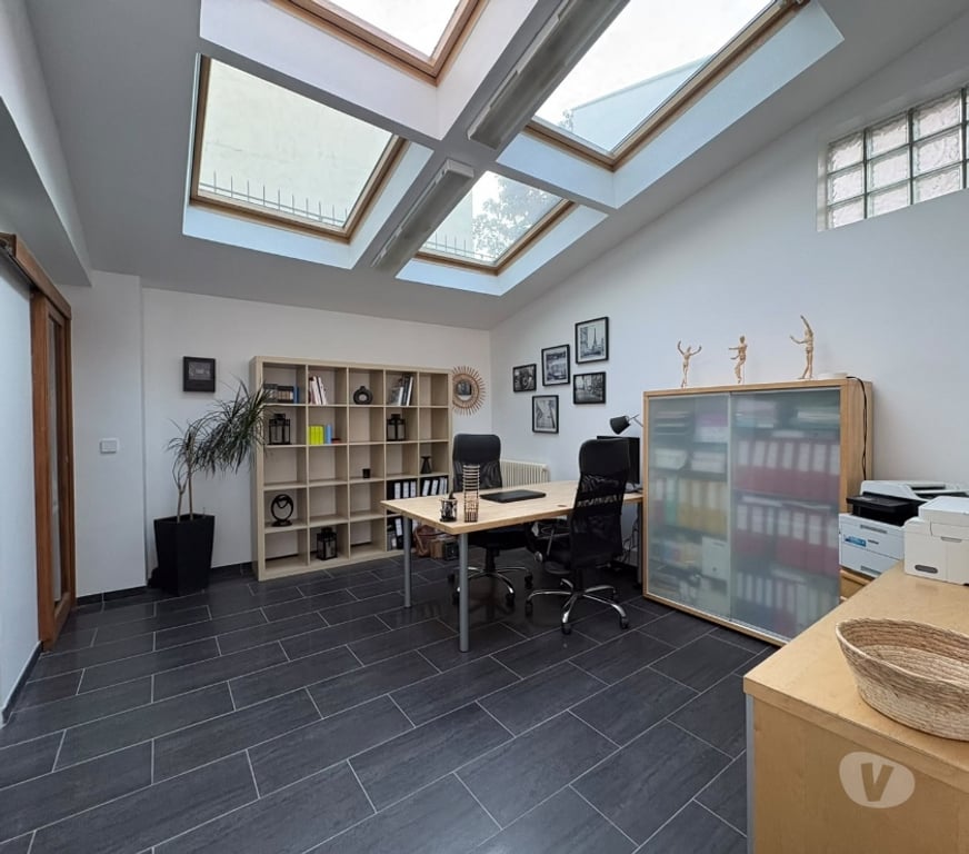 bureaux locaux Hauts-de-Seine Vanves - 92170 - Photos Vivastreet Local Commercial & Bureaux 153m² Vanves-Porte de Versailles