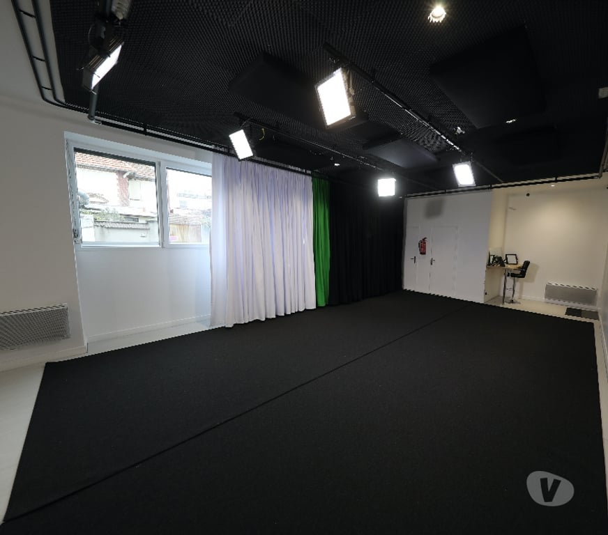 bureaux locaux Hauts-de-Seine Vanves - 92170 - Photos Vivastreet Local Commercial 57 m² – Vanves (Porte de Versailles)