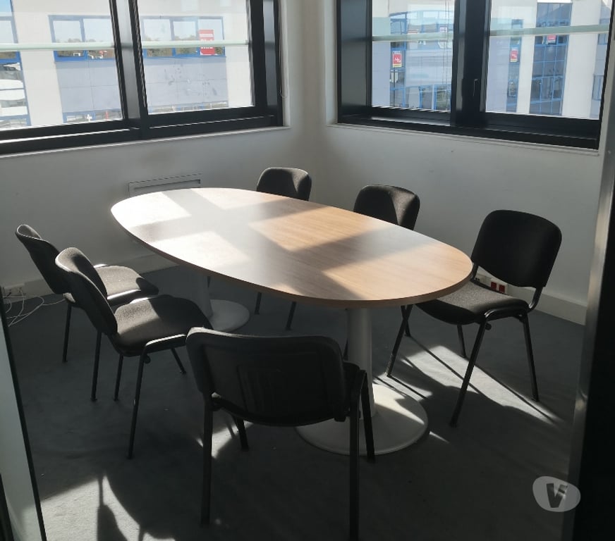bureaux locaux Ille-et-Vilaine St Gregoire - 35760 - Photos Vivastreet Plateau de bureaux de 192 m² avec parking